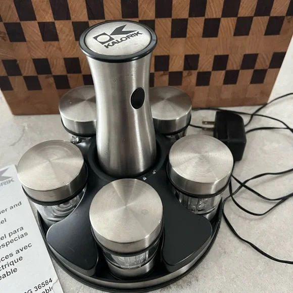 Kalorik rechargeable grinder and spice carousel, like new - Picture 4 of 8
